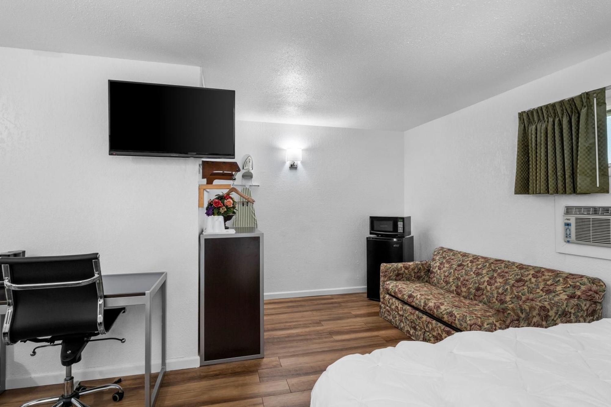 Americas Best Value Inn Jonesville/Hillsdale Exterior foto